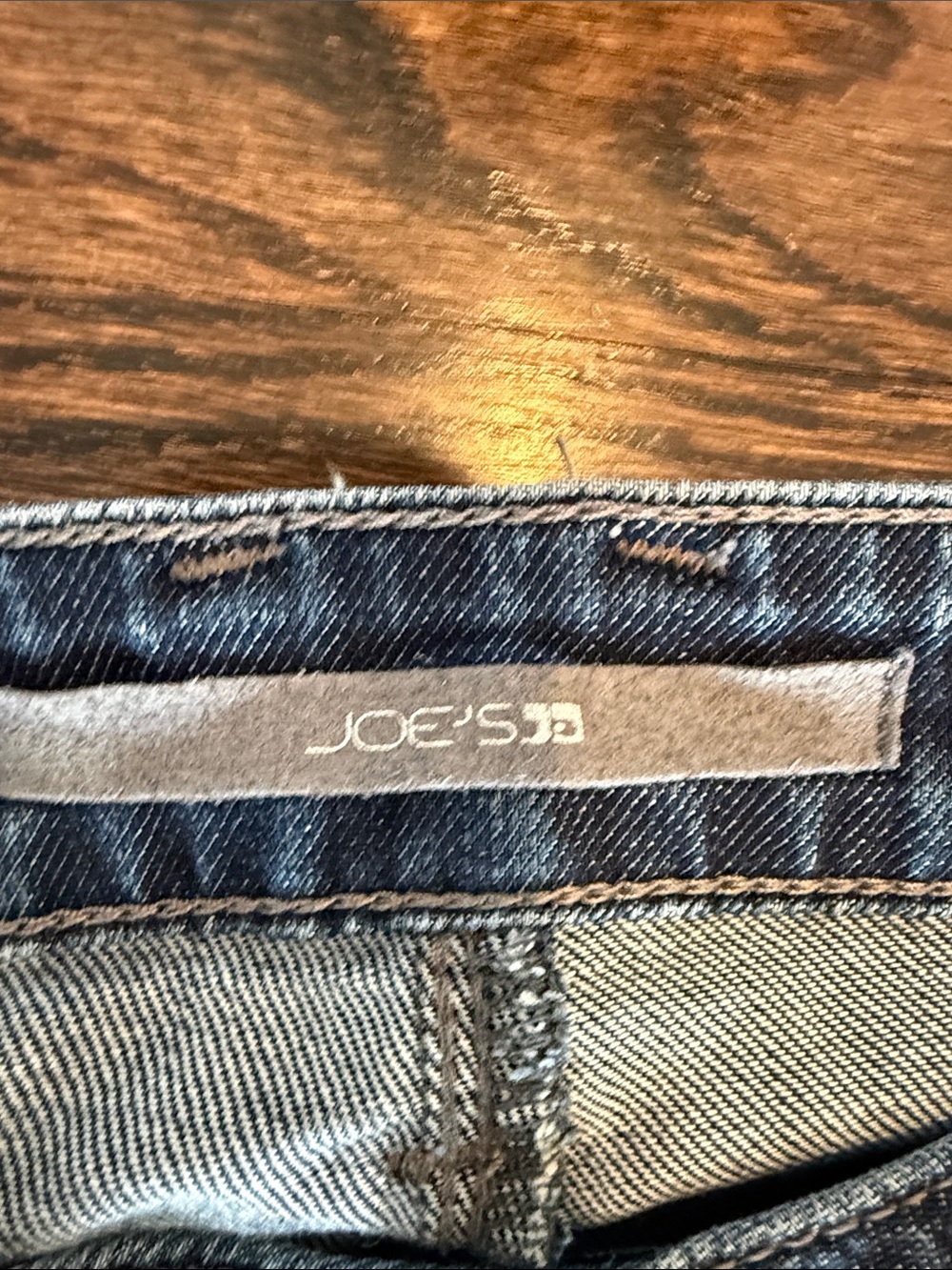 Joe's Jeans Bootcut Blue Denim with Embroidered Back Pocket - Picture 2 of 7